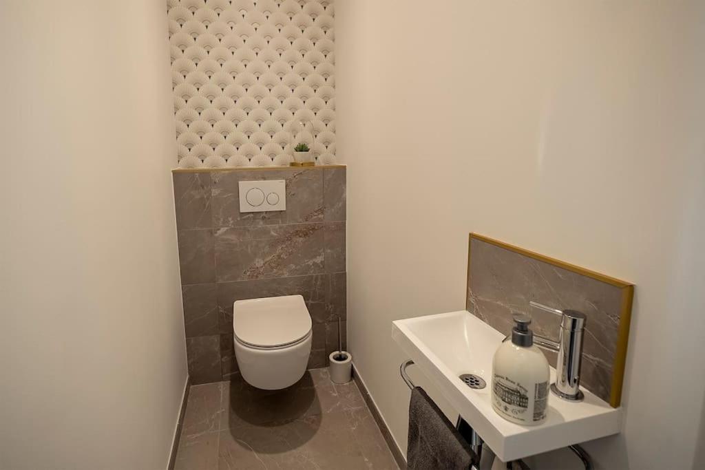 Loft De Luxe Le Chic, Grand Jacuzzi, Vue Port De Plaisance Lägenhet Saint-Valery-en-Caux Exteriör bild